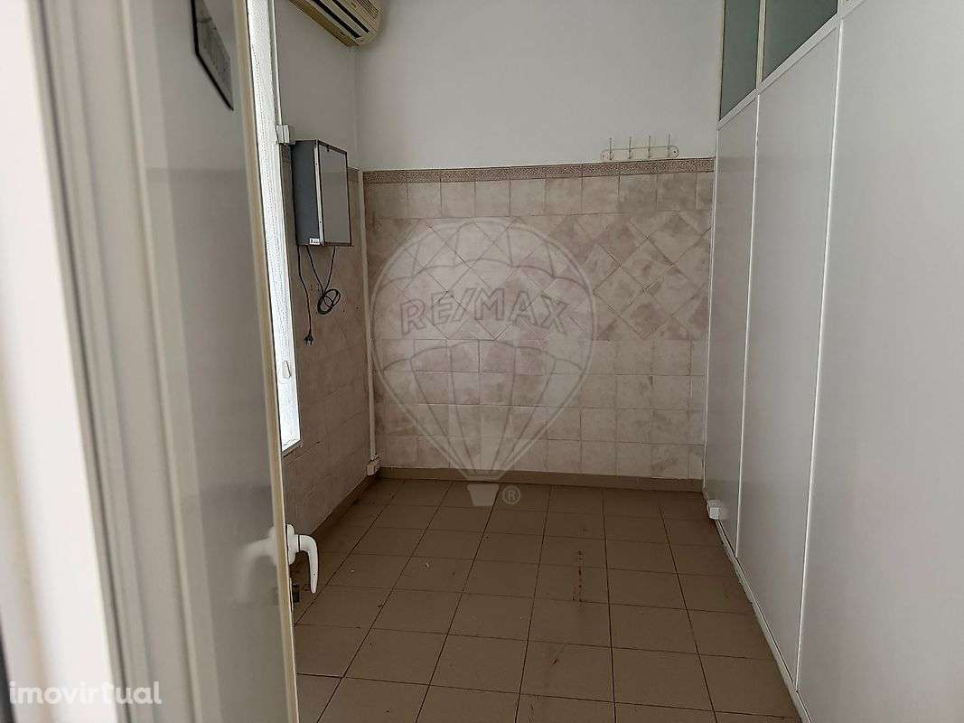 Loja  para arrendamento - Grande imagem: 4/13