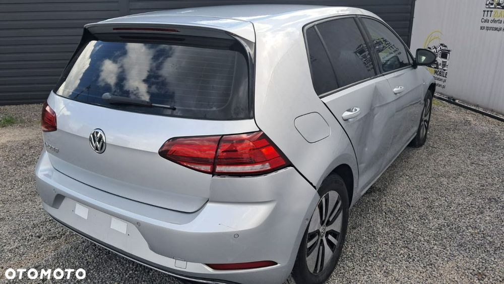 Volkswagen Golf - 17