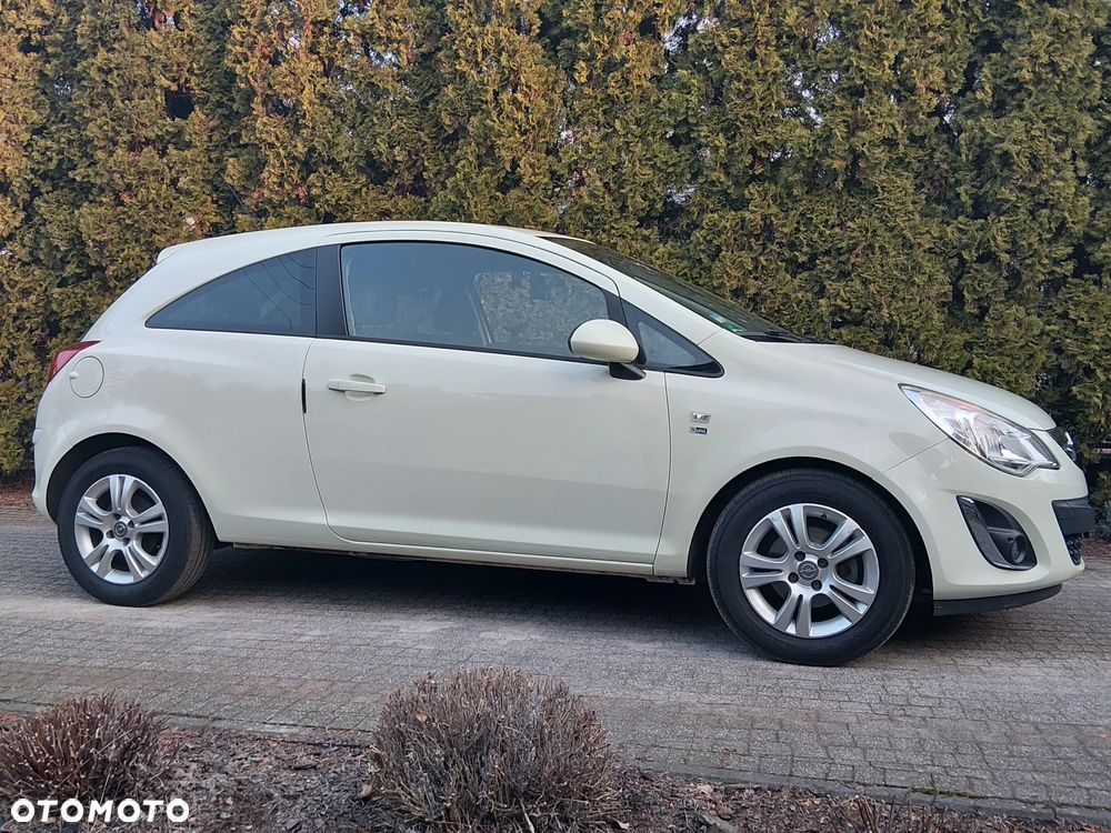 Opel Corsa 1.4 16V 150 Jahre - 33