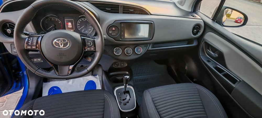 Toyota Yaris 1.5 Premium CVT - 10