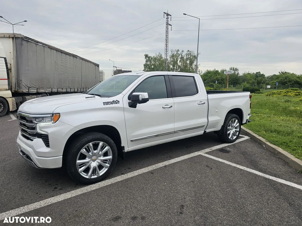 Chevrolet Silverado - 4