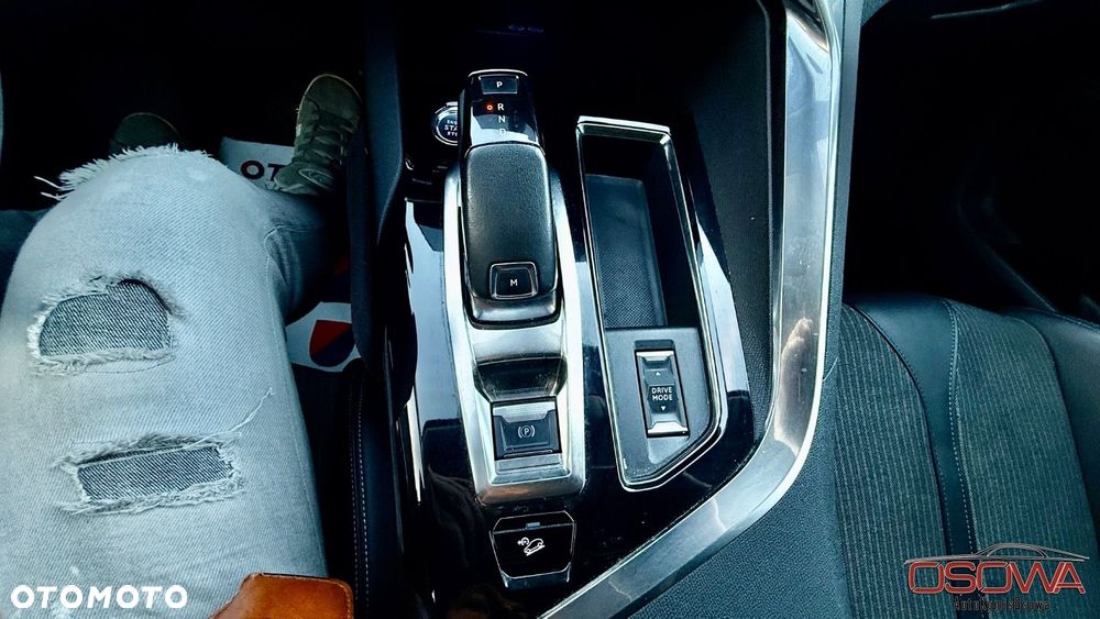Peugeot 5008 BlueHDI 130 EAT8 Allure Business-Paket - 36
