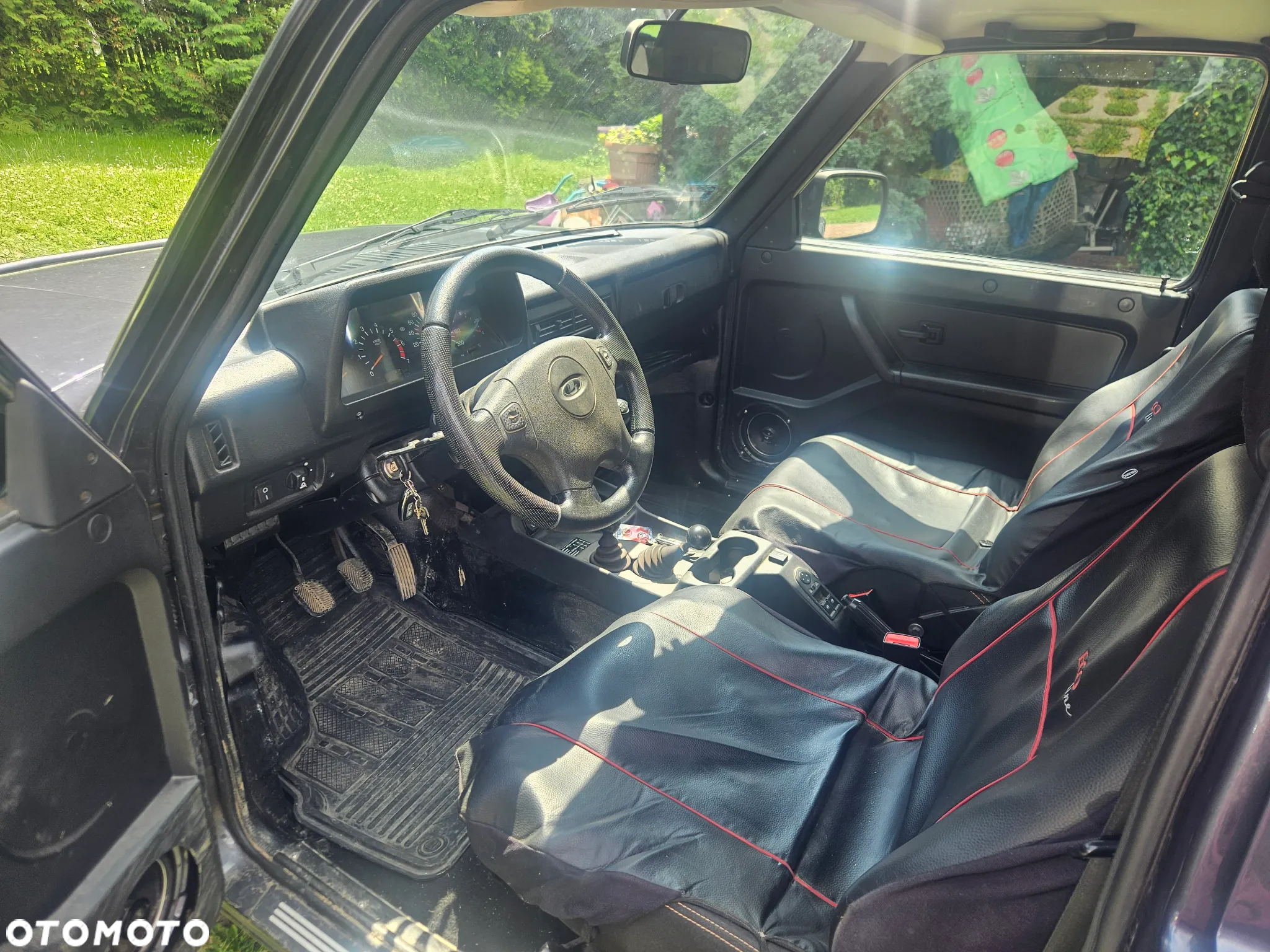 Lada Niva 1.7i - 8