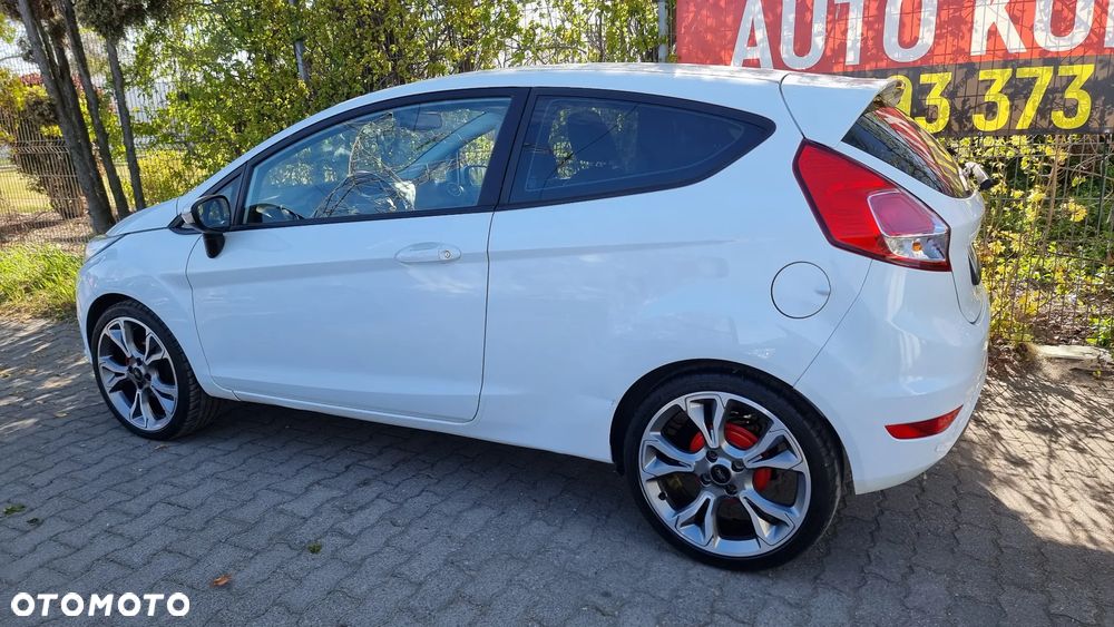 Ford Fiesta 1.5 TDCi Ambiente - 23