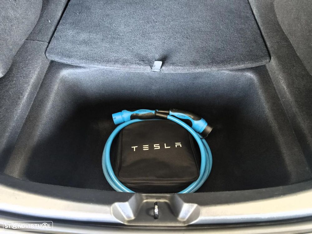 Tesla Model 3 Long Range AWD Dual Motor Performance - 17
