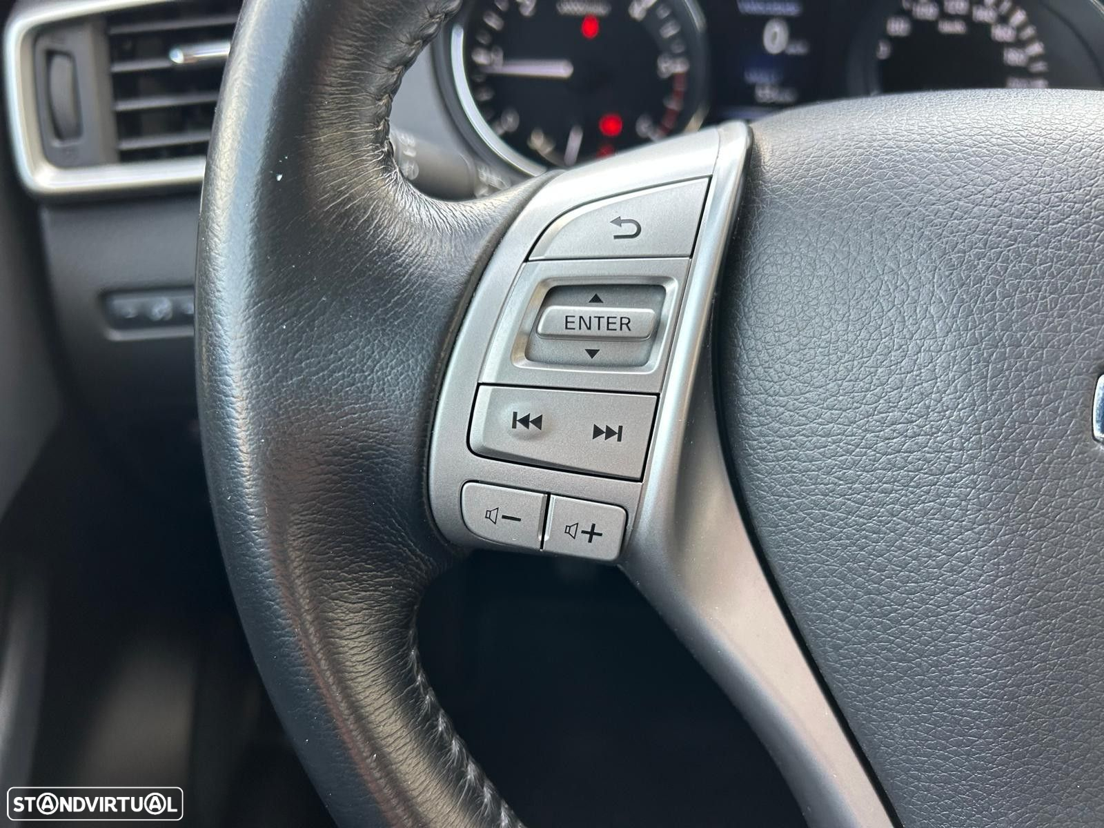 Nissan X-Trail 1.6 dCi N-Connecta - 43