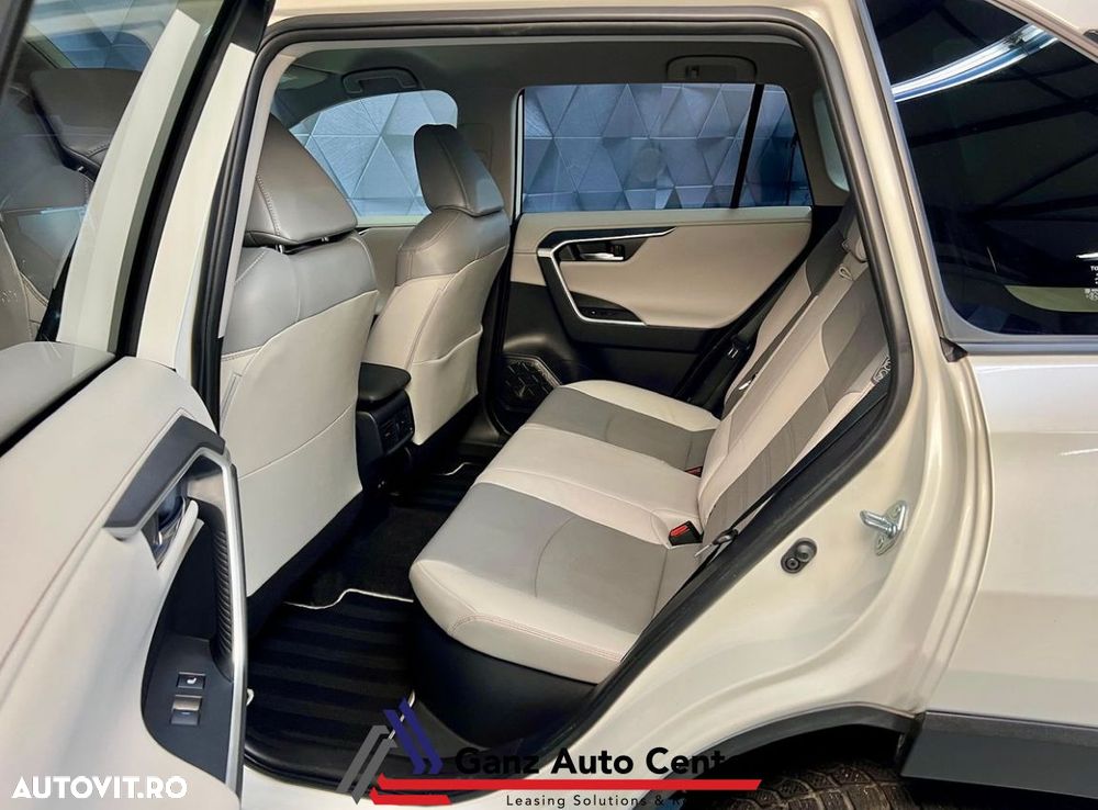 Toyota RAV4 2.5 VVT-iE 4x4 Luxury Plus - 8