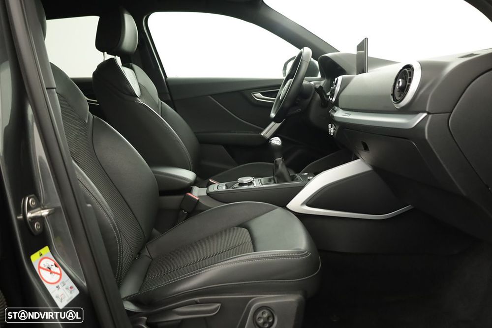 Audi Q2 35 TFSI S line - 21