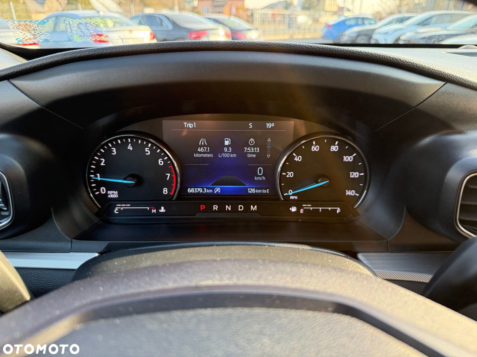 Ford Explorer - 28