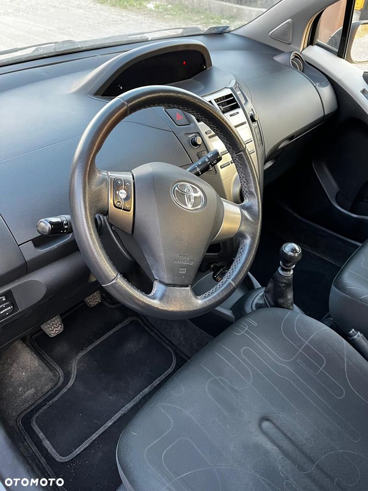 Toyota Yaris 1.33 VVT-i Cool - 6