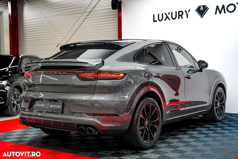 Porsche Cayenne Coupe E-Hybrid Tiptronic S Platinum Edition - 9