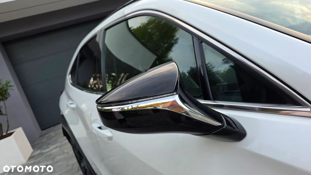 Lexus UX 250h GPF F Impression 2WD - 34