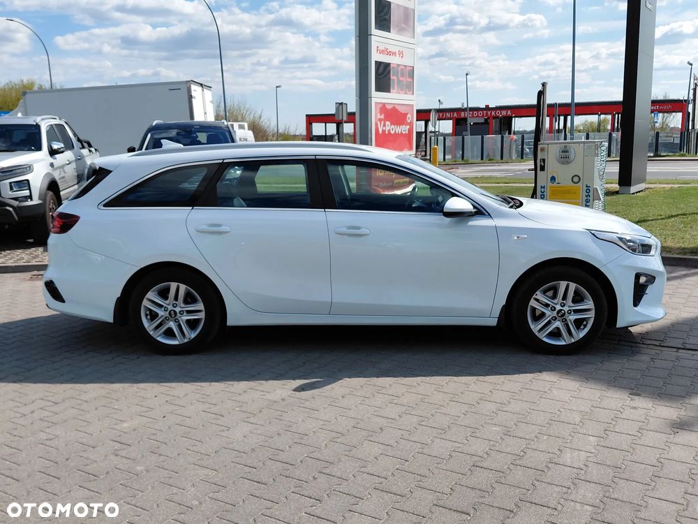 Kia Ceed 1.5 T-GDI M - 6
