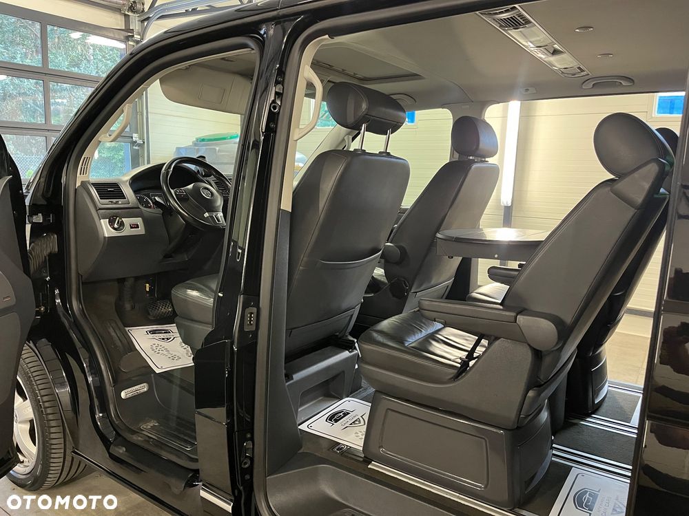 Volkswagen Multivan - 18