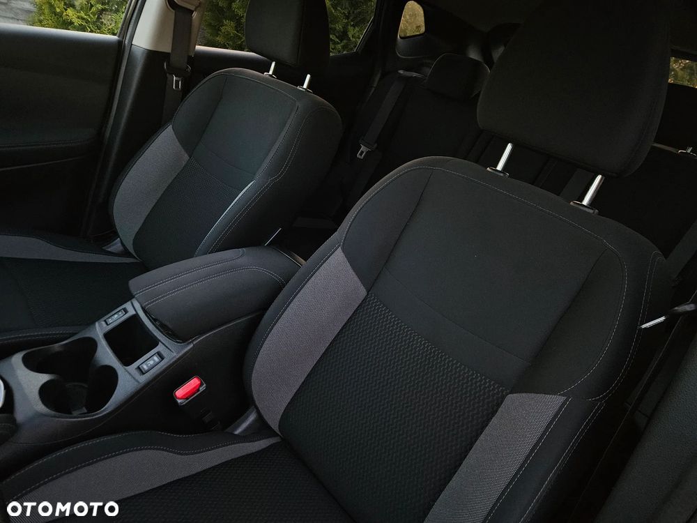 Nissan Qashqai 1.6 dCi Visia S&S - 27