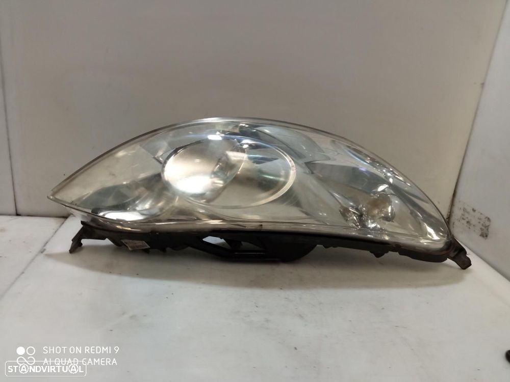 FAROL DIREITO PEUGEOT 407 - 1