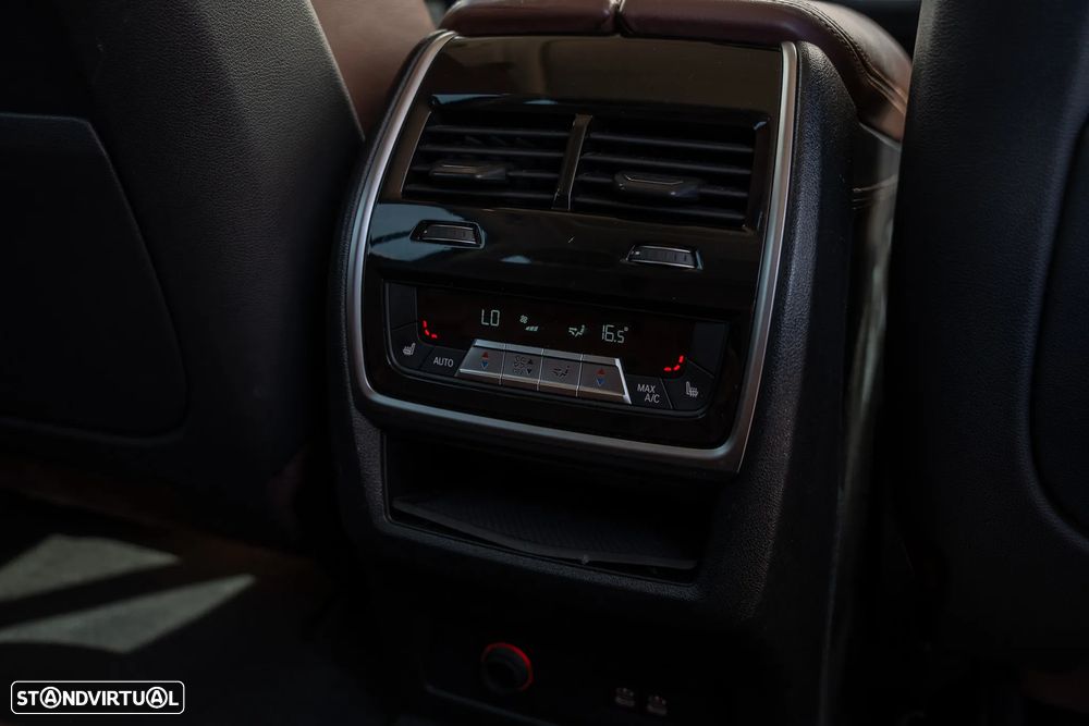 BMW X7 xDrive30d - 37