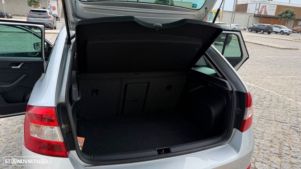 Skoda Rapid Spaceback 1.6 TDi Style - 18