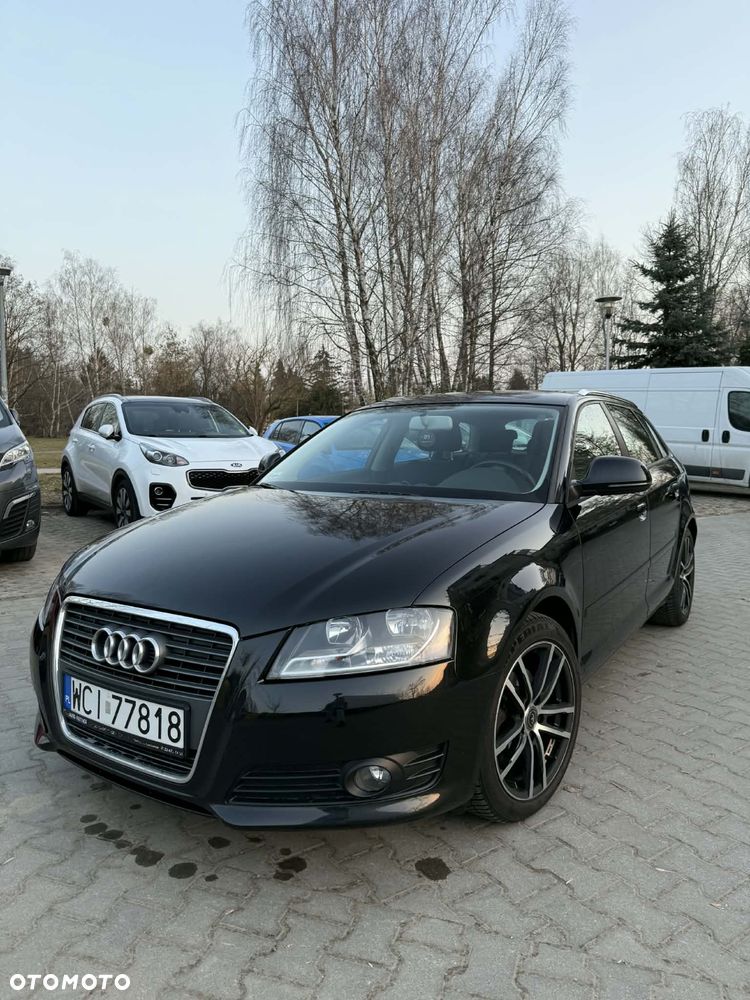 Audi A3 Sportback - 1