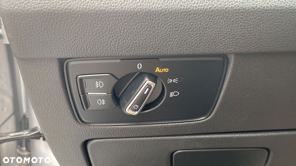 Volkswagen Passat 2.0 TDI EVO Business DSG - 23