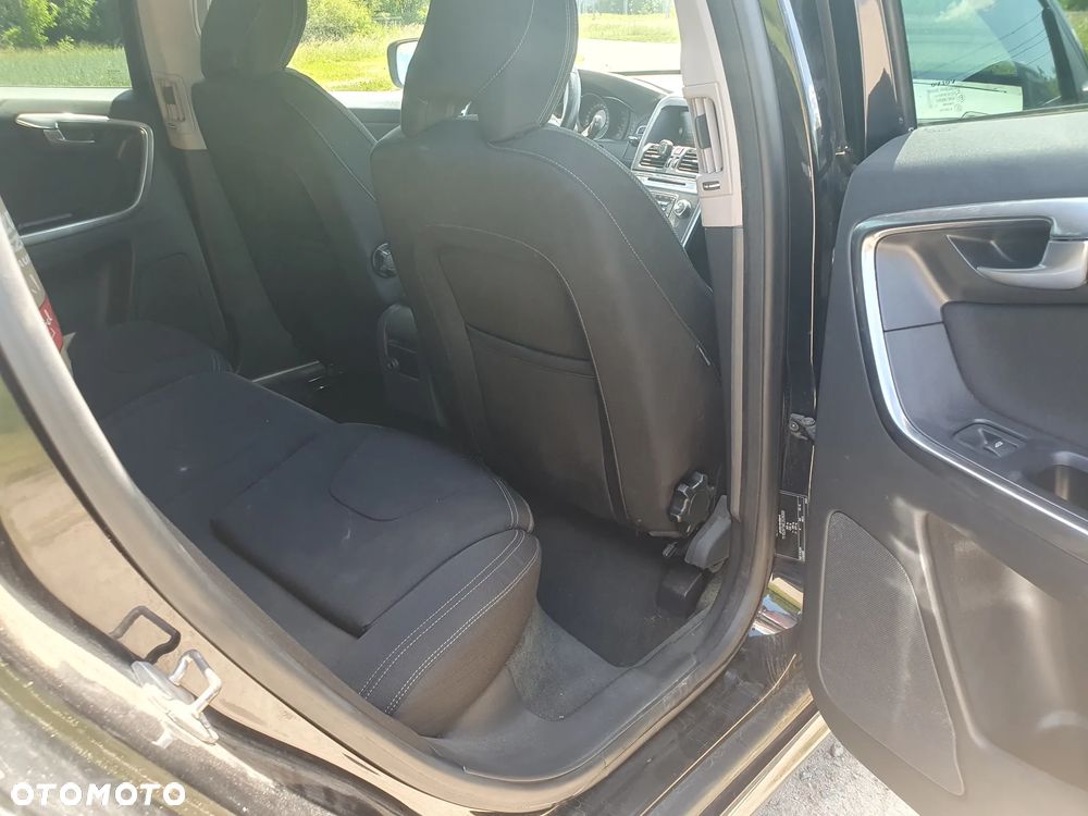 Volvo XC 60 D4 AWD Geartronic Momentum - 13
