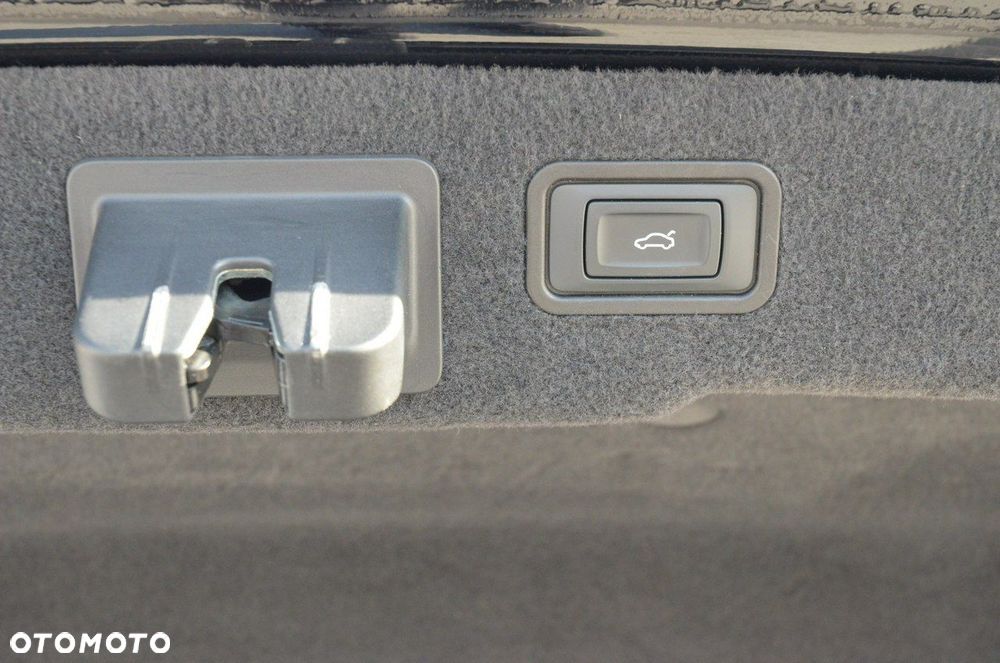 Audi A8 - 14