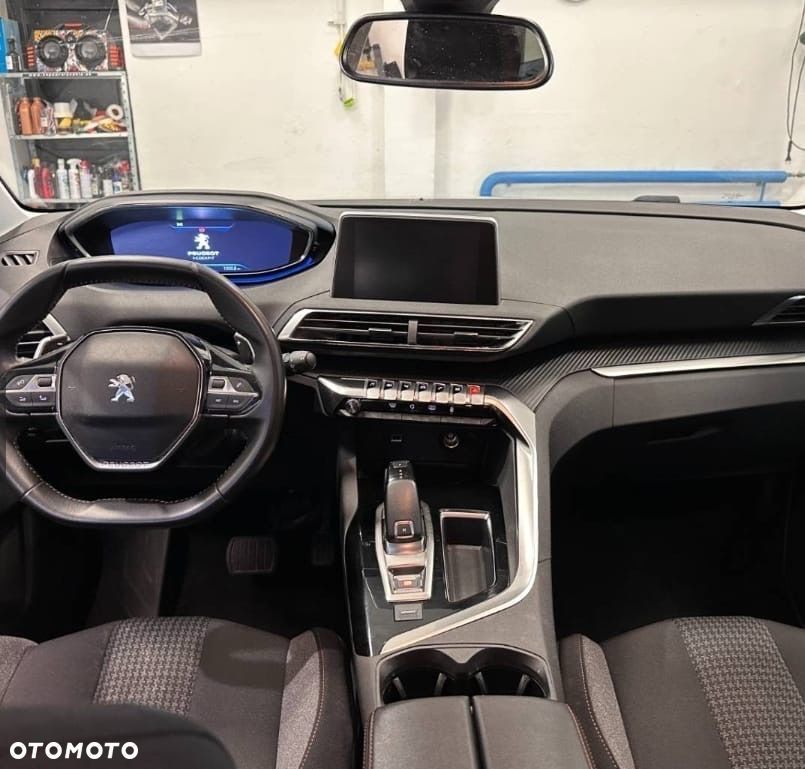 Peugeot 5008 1.5 BlueHDI Active S&S EAT8 - 6
