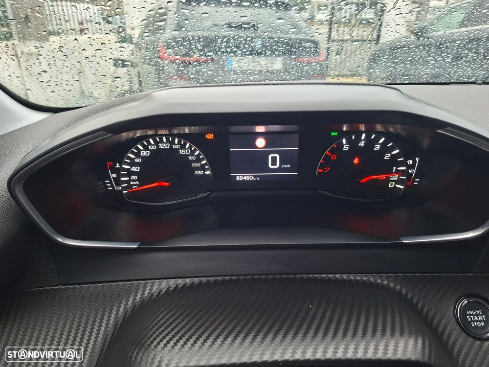 Peugeot 208 - 27