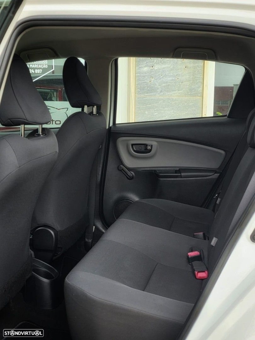 Toyota Yaris 1.0 VVT-i Comfort+P.Style - 18
