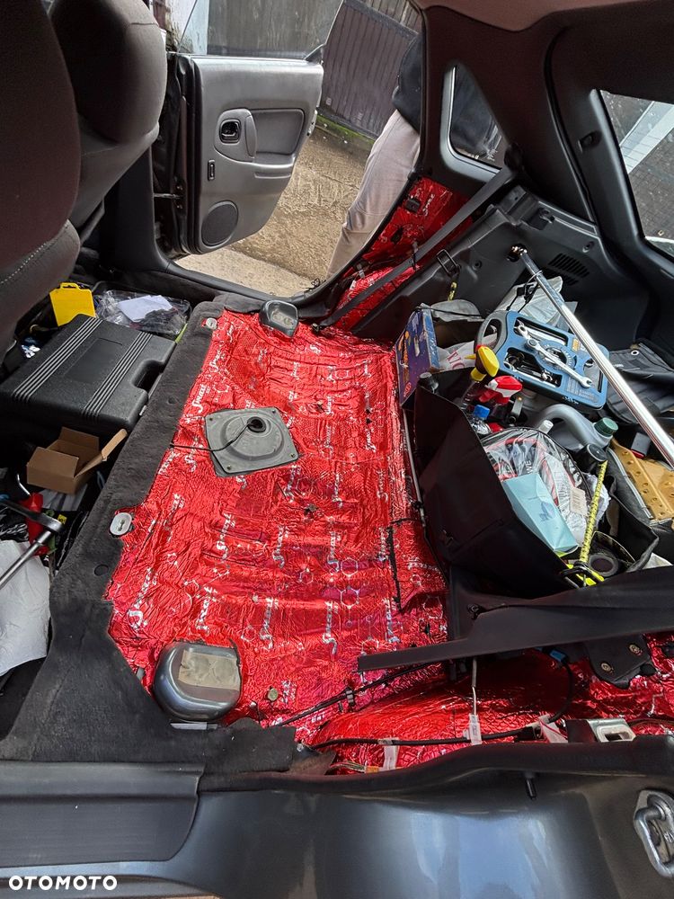 Mazda 323F 2.0 V6 GT - 22