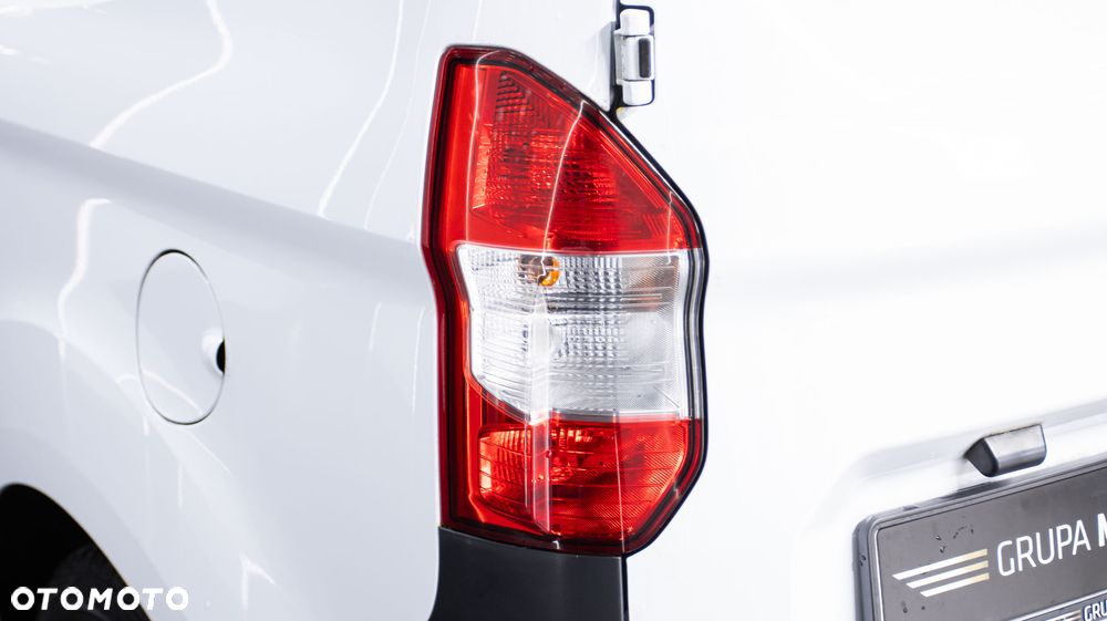 Ford Transit Courier - 7