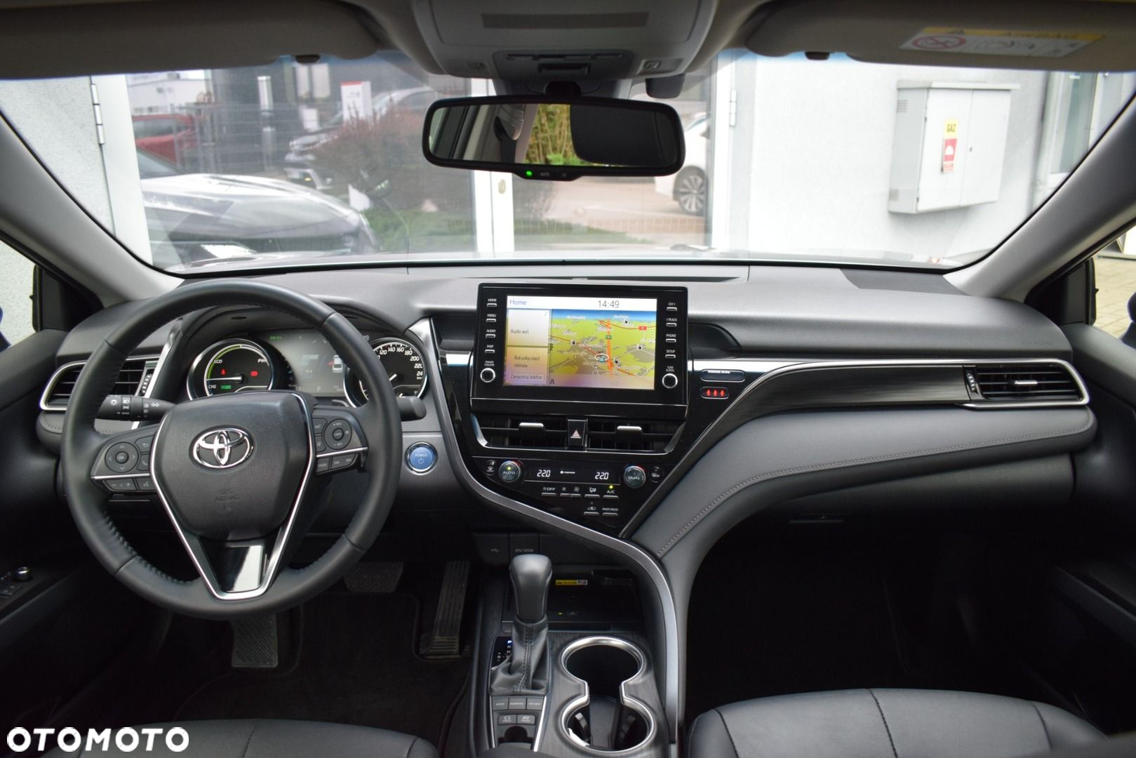Toyota Camry - 16