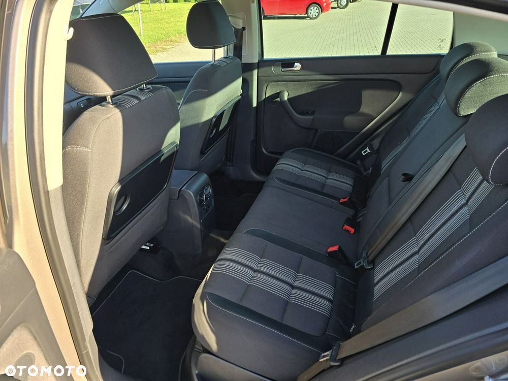 Volkswagen Golf Plus - 16