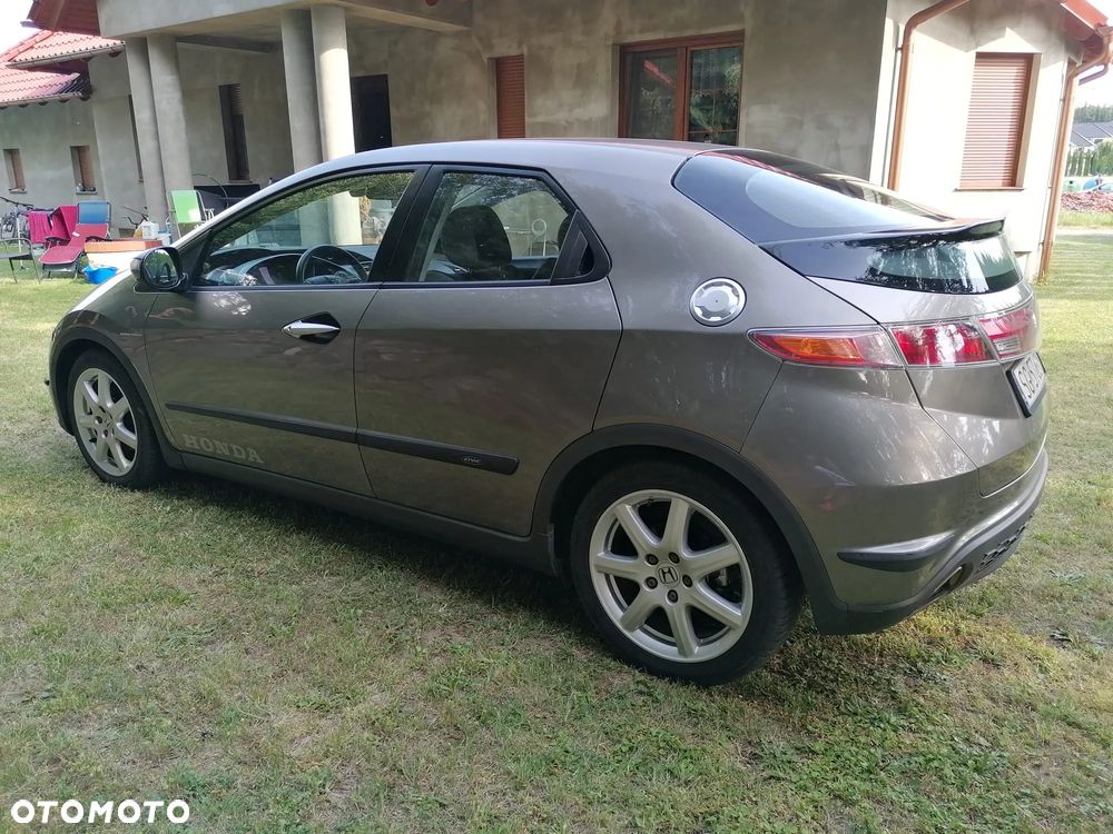 Honda Civic - 4