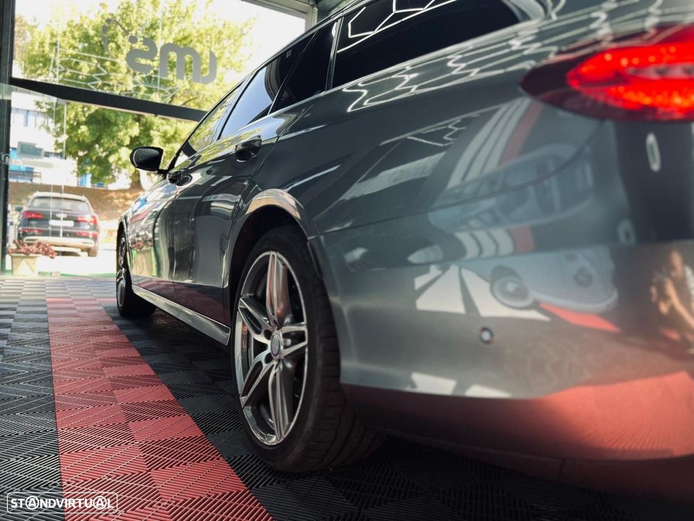 Mercedes-Benz E 220 d AMG Line - 16