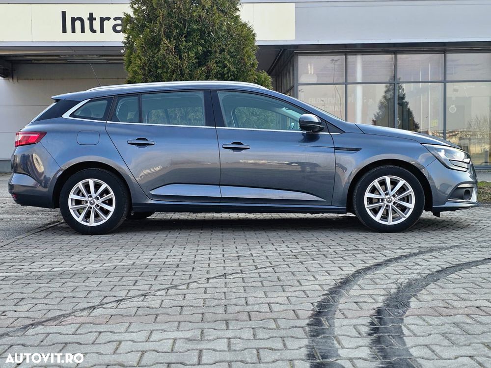 Renault Megane BLUE dCi 115 EDC INTENS - 6