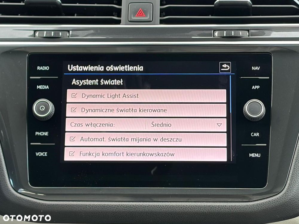 Volkswagen Tiguan - 22