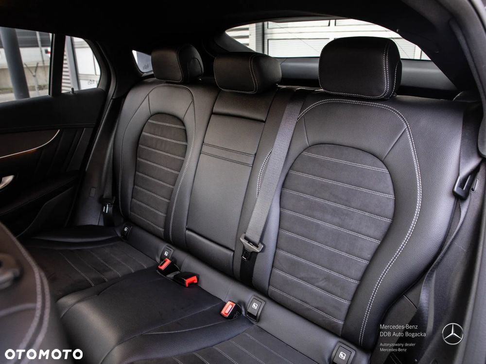 Mercedes-Benz GLC 300 de 4-Matic Business Edition - 15