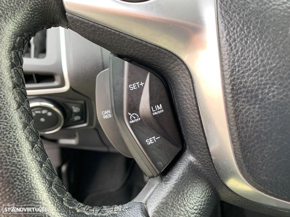 Ford Focus SW - 16