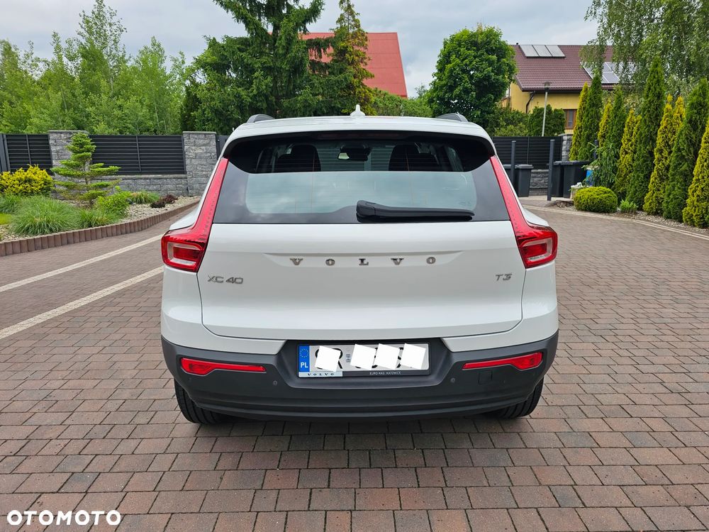 Volvo XC 40 T3 Momentum - 8