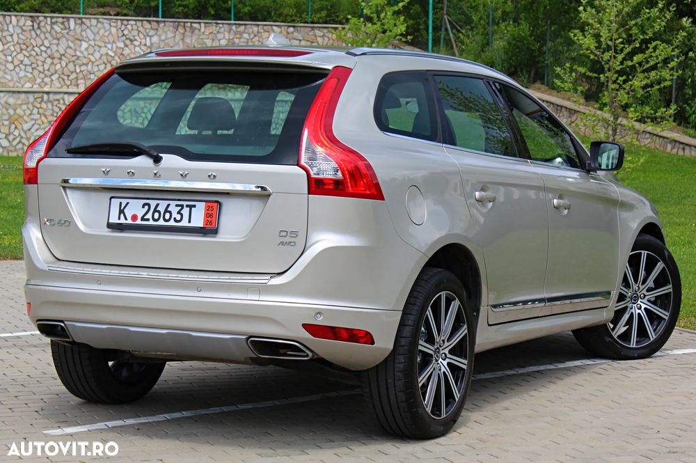 Volvo XC 60 D5 AWD Geartronic Summum - 2