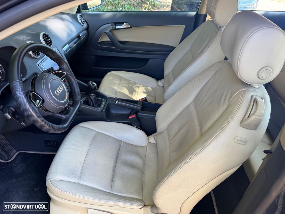 Audi A3 1.6 TDI DPF Attraction - 4