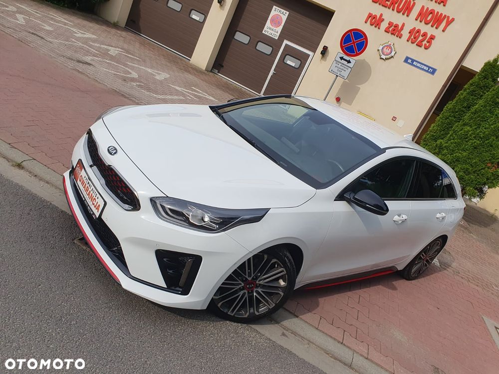 Kia ProCeed 1.6 T-GDI GT - 2