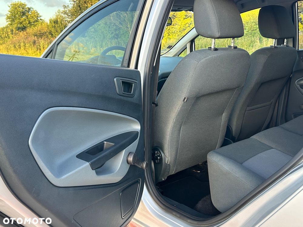 Ford Fiesta 1.25 Trend EU5 - 22