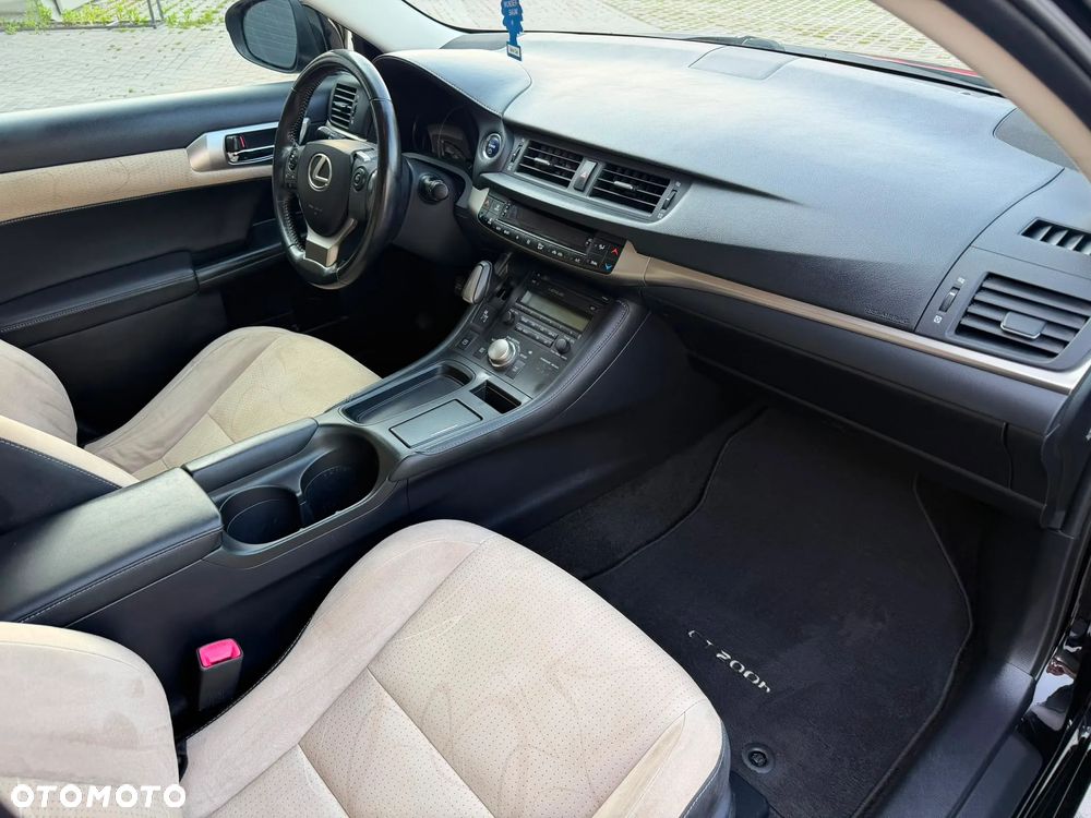 Lexus CT 200h Elite - 14