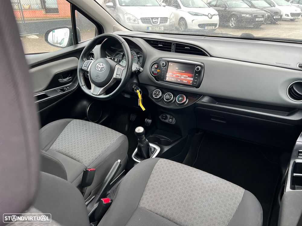 Toyota Yaris 1.0 VVT-i Comfort +PS Style +P.Techno +P.Sport - 21