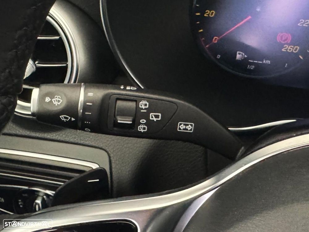 Mercedes-Benz C 300 de Avantgarde - 38