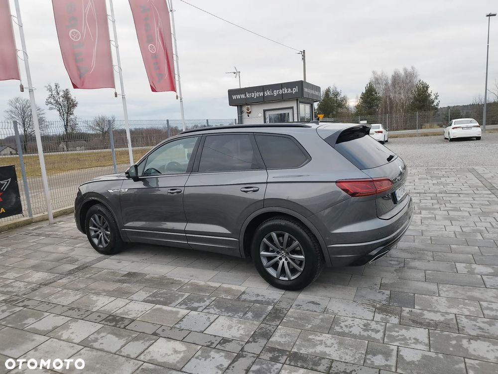 Volkswagen Touareg - 14