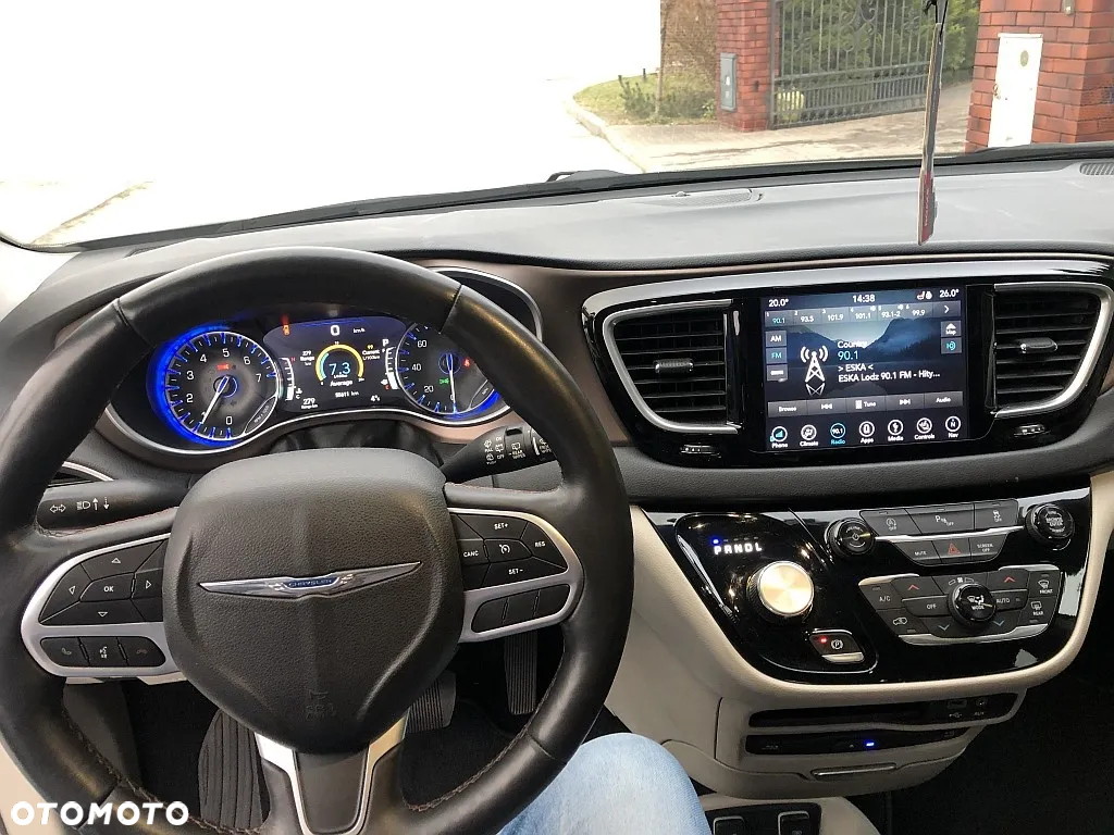 Chrysler Pacifica - 34