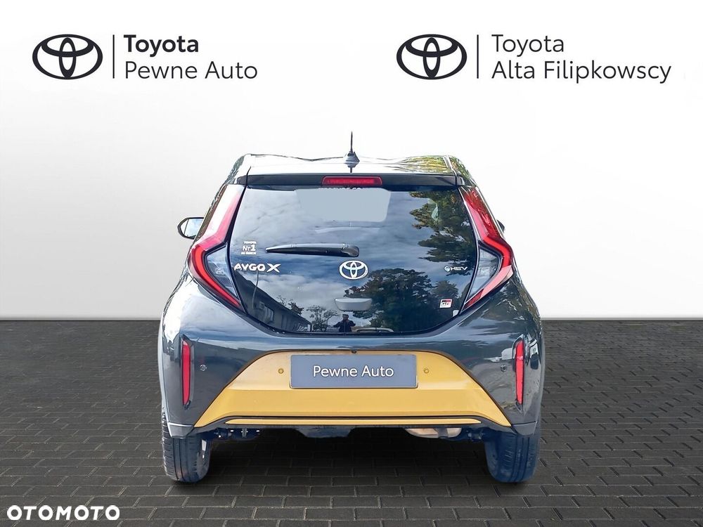 Toyota Aygo X Hybrid 1.5 Style e-CVT - 9